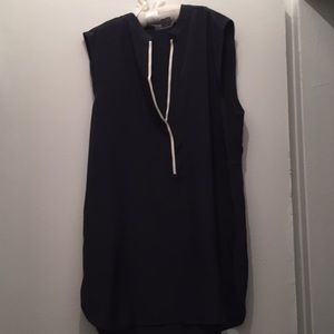 VInce baby sleeveless top with white piping